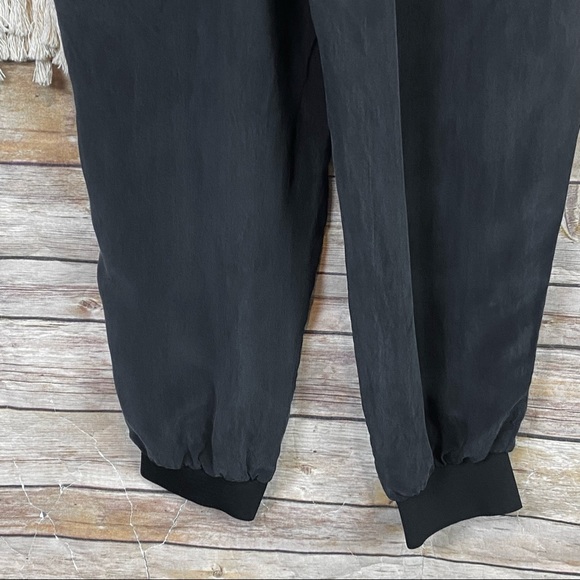 Alice + Olivia | ‘Dede’ Black Smocked Waistband Slinky Twill Cargo Jogger Pants - Picture 9 of 12